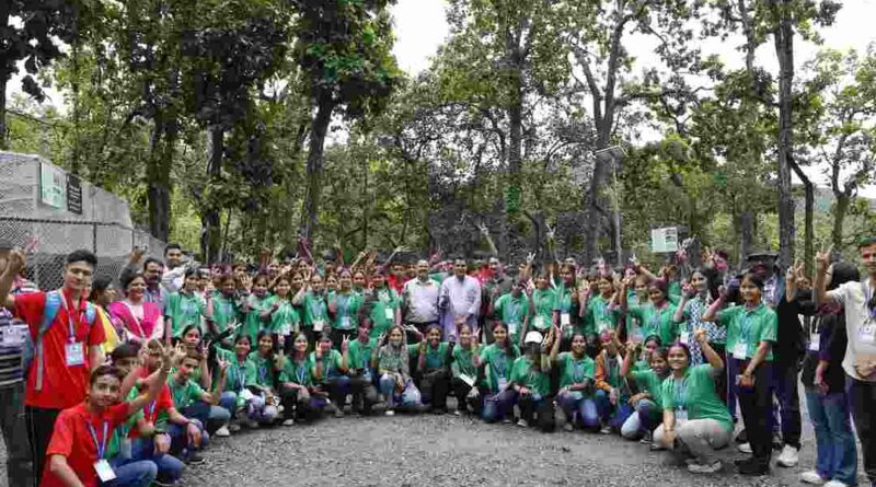 देवप्रयाग विधानसभा के बोर्ड टॉपर उत्तर प्रदेश के लिए हुए रवाना,राम मंदिर के दर्शन के साथ सीएम योगी से भी करेंगे मुलाकात,कई बड़े संस्थानों का भी करेंगे दौरा