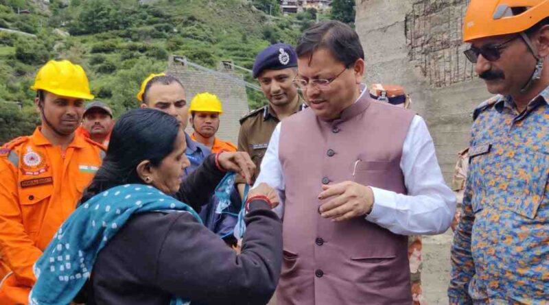 धराली में मानवता और भाईचारे की मिसाल: आपदा में फंसी महिला ने मुख्यमंत्री धामी को बांधी राखी